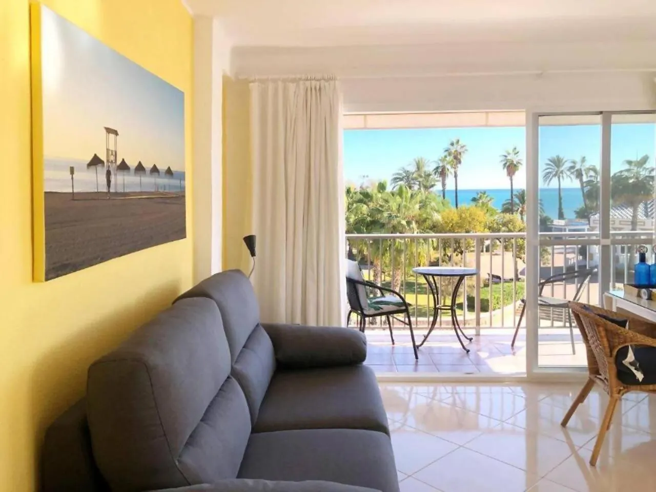 Lägenhet Apartamento El Nido Torre Del Mar