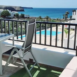 https://casa-mykonos-1-linea-de-mar-en-playa-blanca.in-canary-islands.com